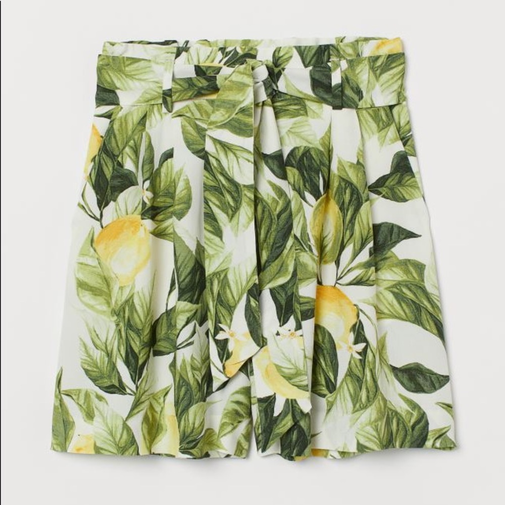 Matching top + shorts - Picture 4 of 16
